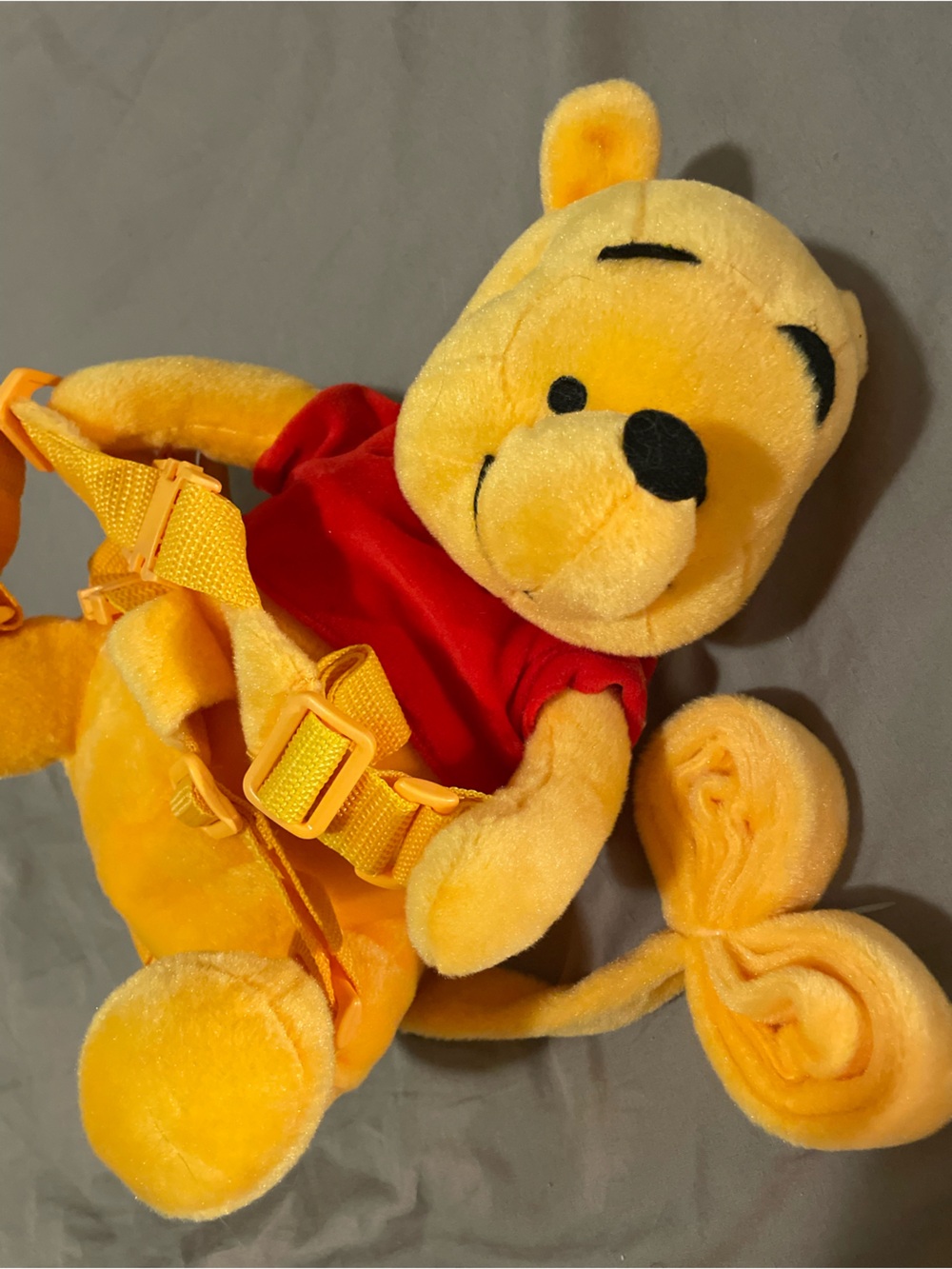 NEW Kids backpack walking Leash Plush Pooh Bear Kids Toy - Yellow